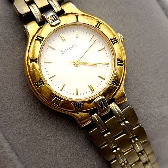 Vintage 90's Bulova Quartz T9 Watch Gold Made In Japan with New Battery.